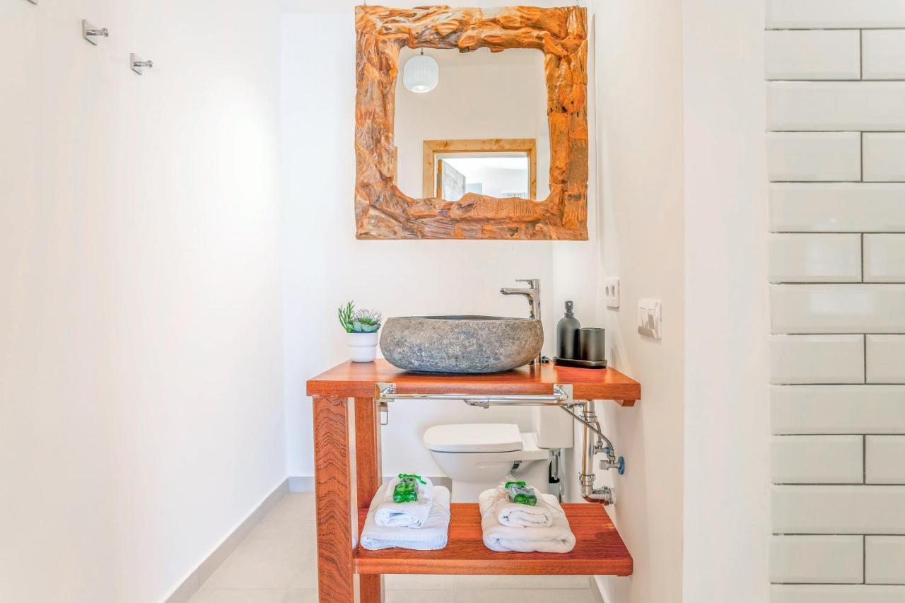 Boutique Beach Villa By Lanzarote Retreats - Private Pool - 1 Min Walk To Sea Pool Charco del Palo Buitenkant foto